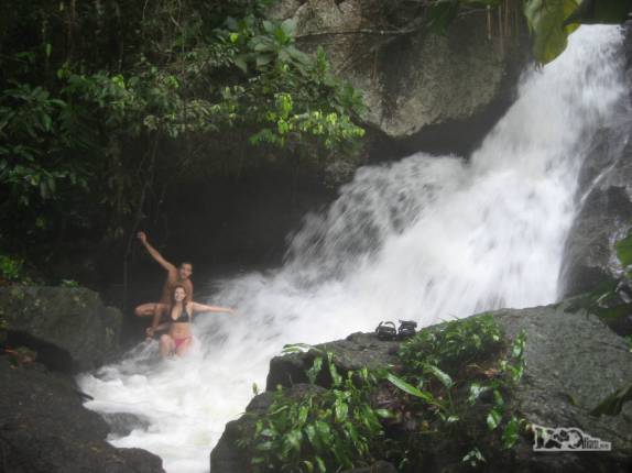 Uma das muitas cachoeiras da região de Pancas, nos Pontões Capixabas, noroeste do Espírito Santo (foto de Dez/2008)
